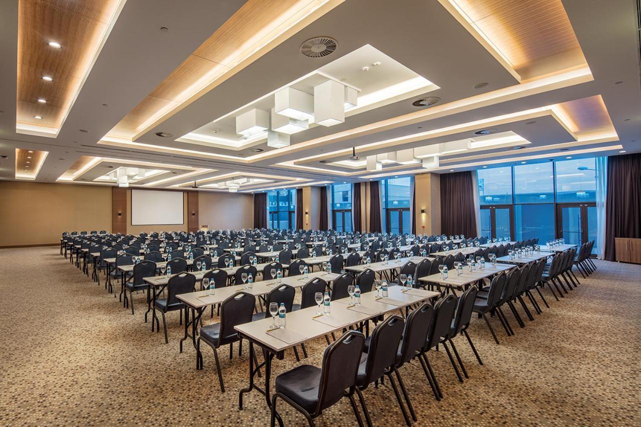 شيفاش Meg Hotel المظهر الخارجي الصورة