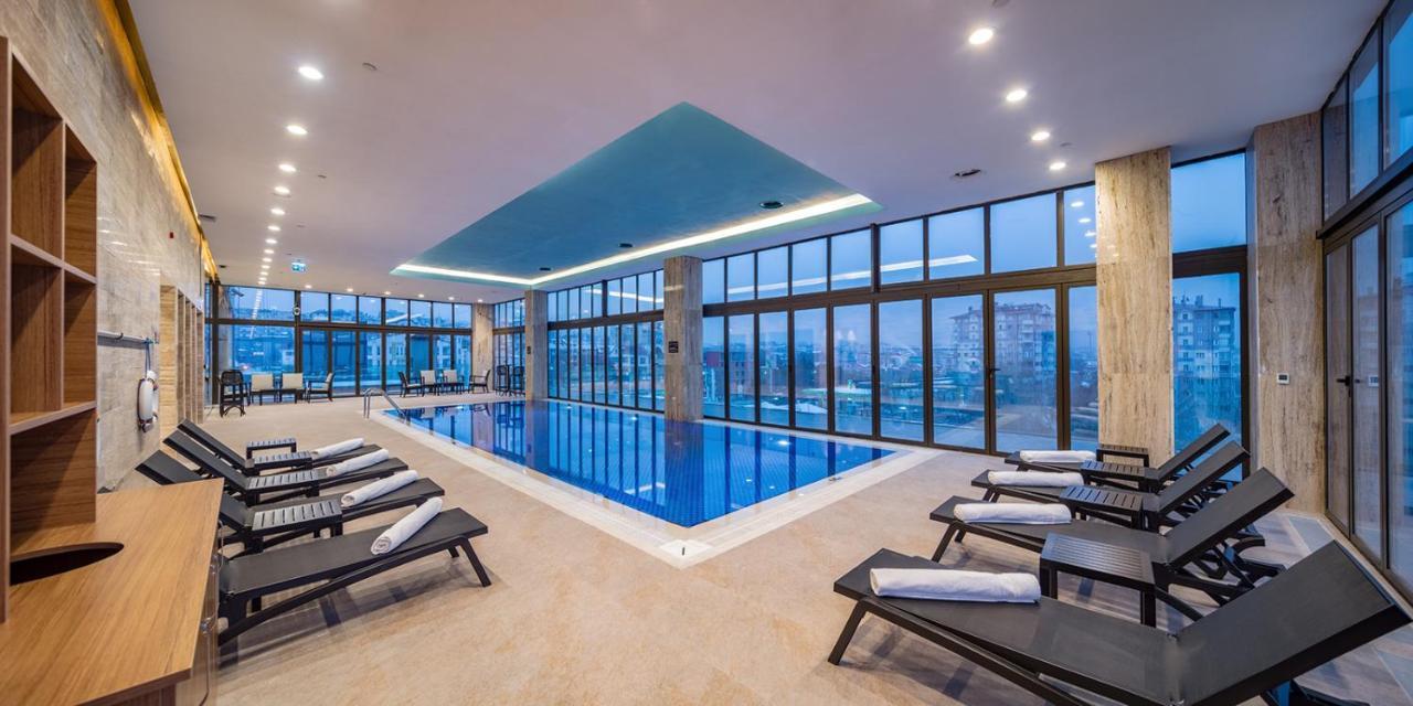 شيفاش Meg Hotel المظهر الخارجي الصورة